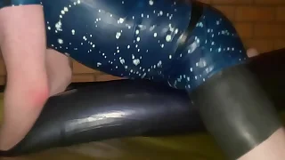 Humping waterbed tube in latex