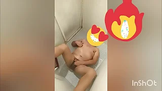 Pissing me